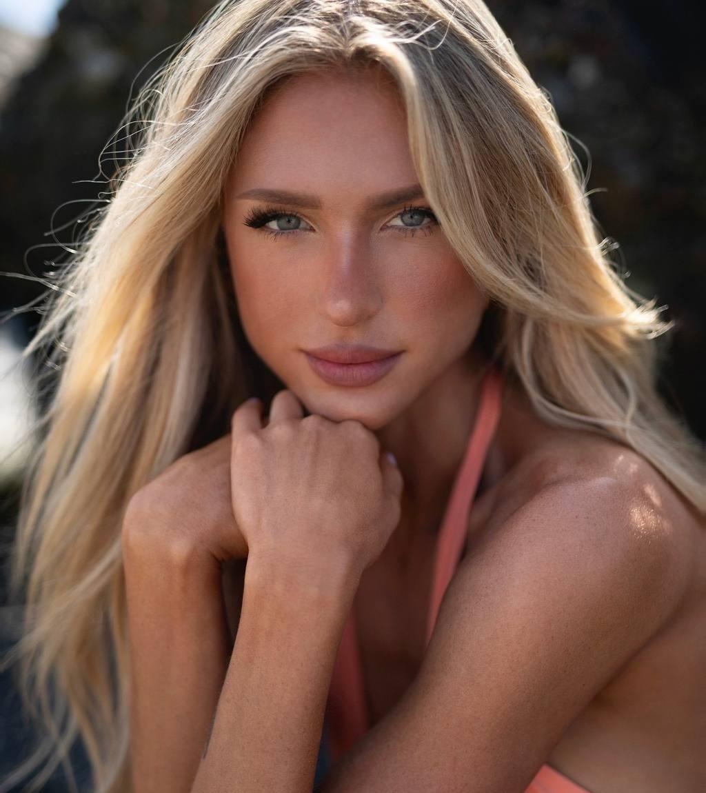 Катерина привлекательная девушка из Анжеро-судженска цена от 5000 руб