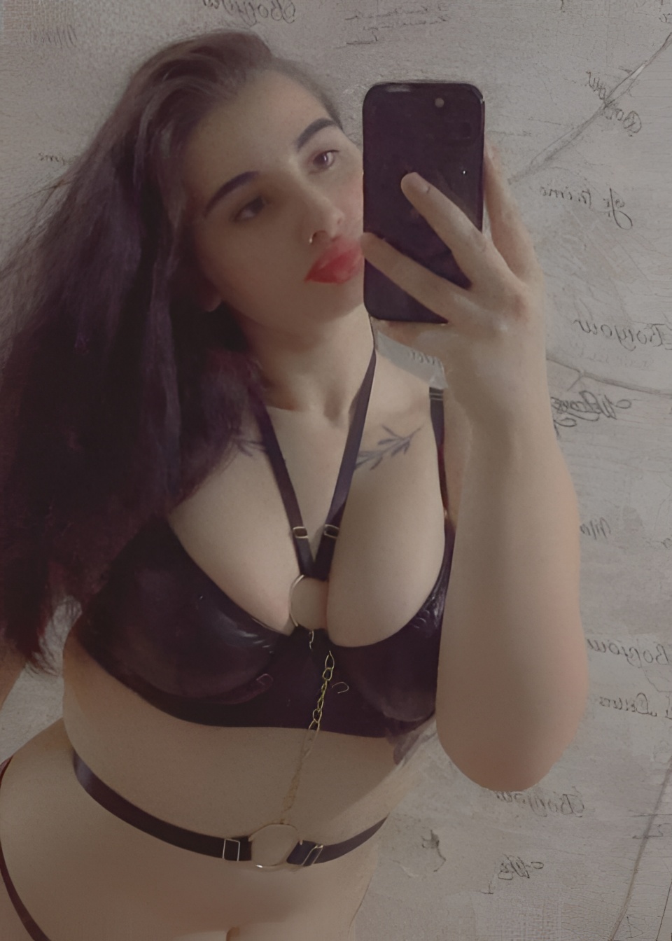 Соня привлекательная девушка из Анжеро-судженска цена от 15000 руб